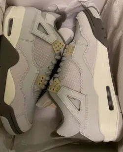 Air Jordan 4 Retro SE Craft Photon Dust  DV3742-021 review Liv 03