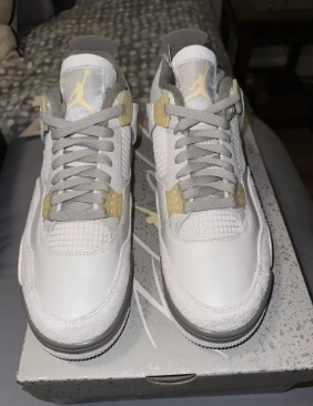Air Jordan 4 Retro SE Craft Photon Dust  DV3742-021 review Roger 01