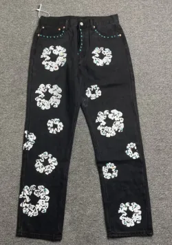 Denim Tears x Levi's 501 Cotton Rhinestone Wreath Jeans - Lowest Ask review Ermias 01