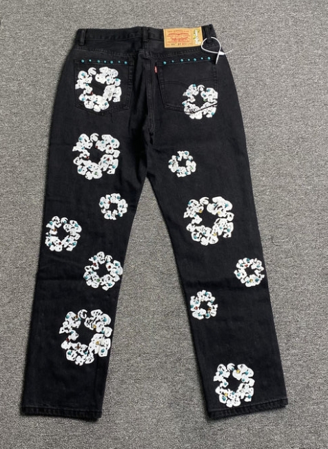 Denim Tears x Levi's 501 Cotton Rhinestone Wreath Jeans - Lowest Ask review Ermias 01