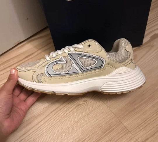 Dior B30 Cream 3SN279ZMA_H161 review Lucas Garcia 00