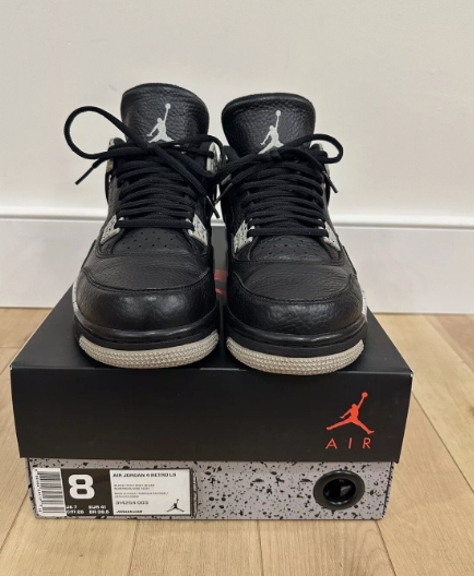 Jordan 4 Retro Oreo (2015) 314254-003 review Jessica Liu 01