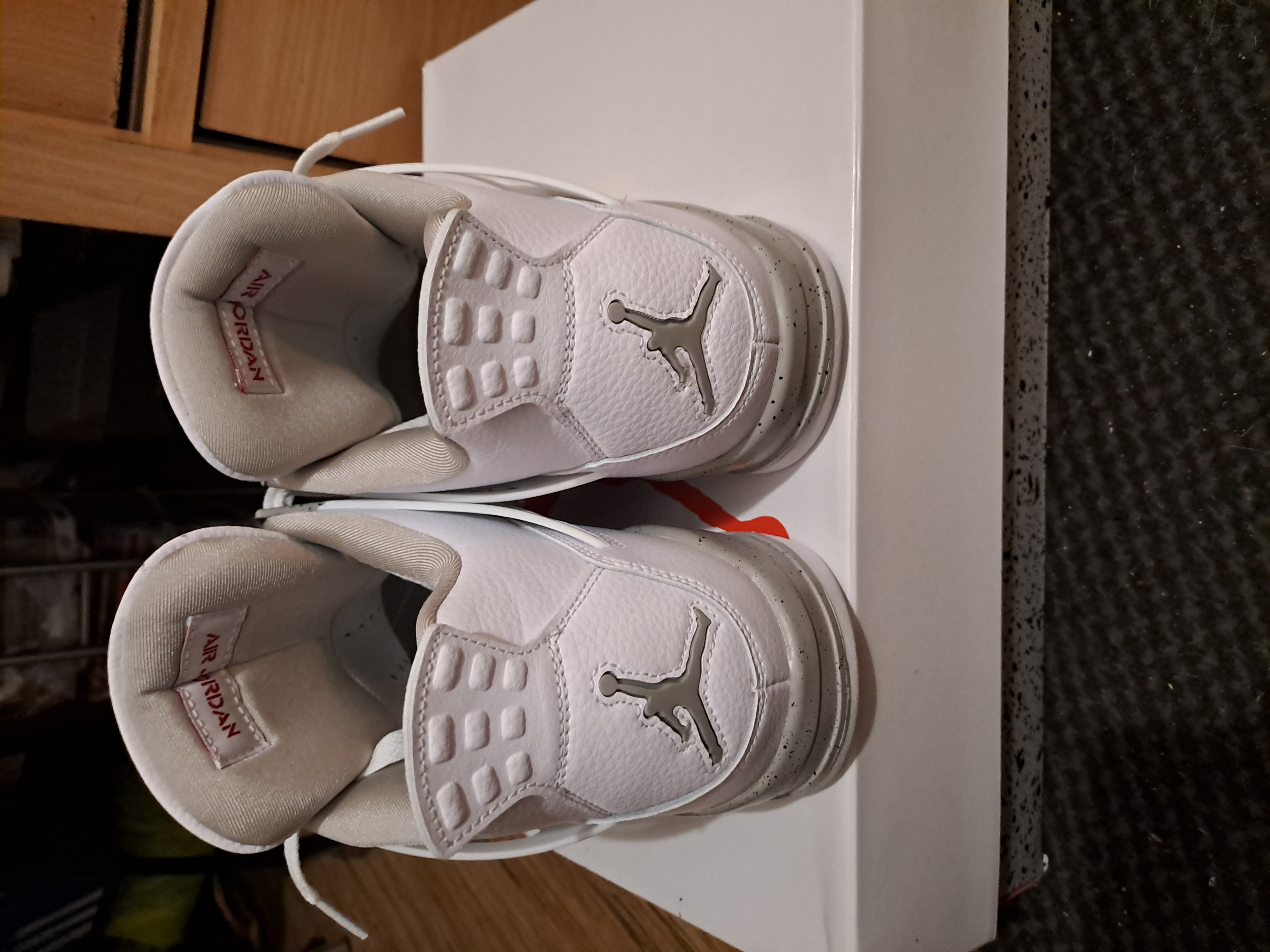 Air Jordan 4 Retro White Oreo (2021)  CT8527-100  review martins 01