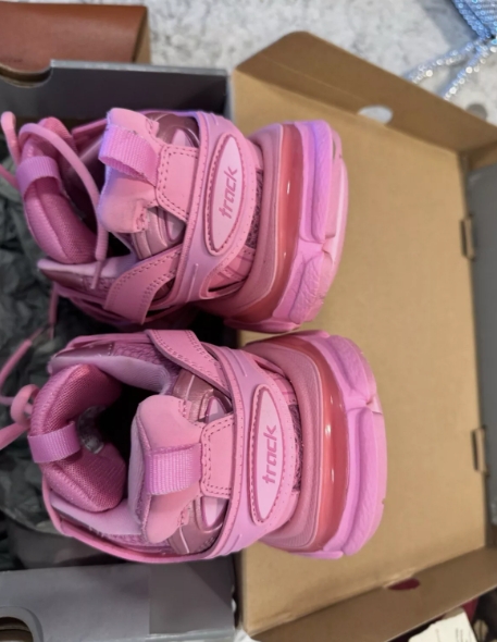 Balenciaga Tess S. Pink 542436 W2LA1 5842 review Alexander 02