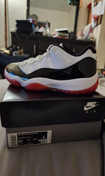 Air Jordan 11 Retro Low Concord Bred AV2187-160 review 
