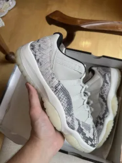 Air Jordan 11 Retro Low Snake Light Bone CD6846-002 review Emily Watson 01
