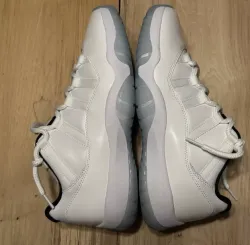 Air Jordan 11 Retro Low Legend Blue AV2187-117 review Elizabeth Reed 01