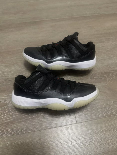 Air Jordan 11 Retro Low 72-10 AV2187-001 review Daniel Thompson 00