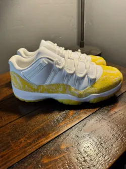 Air Jordan 11 Retro Low Yellow Snakeskin (Women's) AH7860-107 review David Thompson 01