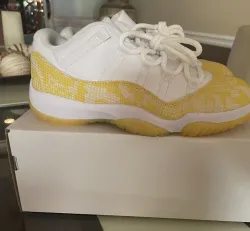 Air Jordan 11 Retro Low Yellow Snakeskin (Women's) AH7860-107 review Oliver 02