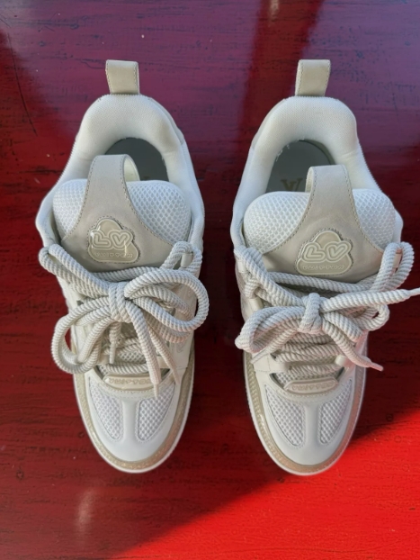 Louis Vuitton LV Skate Sneaker Beige White  1AARQH review David 01