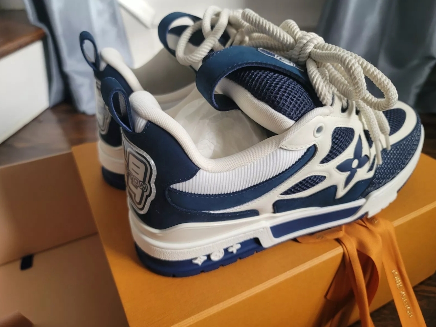 Louis Vuitton Leather lace up Fashionable Board Shoes Blue 51BCOLRB review Samuel 01