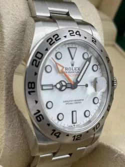 Rolex Explorer ll Men's Watch M226570-0001 review Benjamin 03