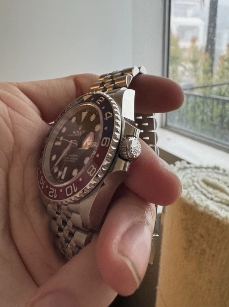 Rolex GMT Master ll M126710BLRO-0001 review Henry 01