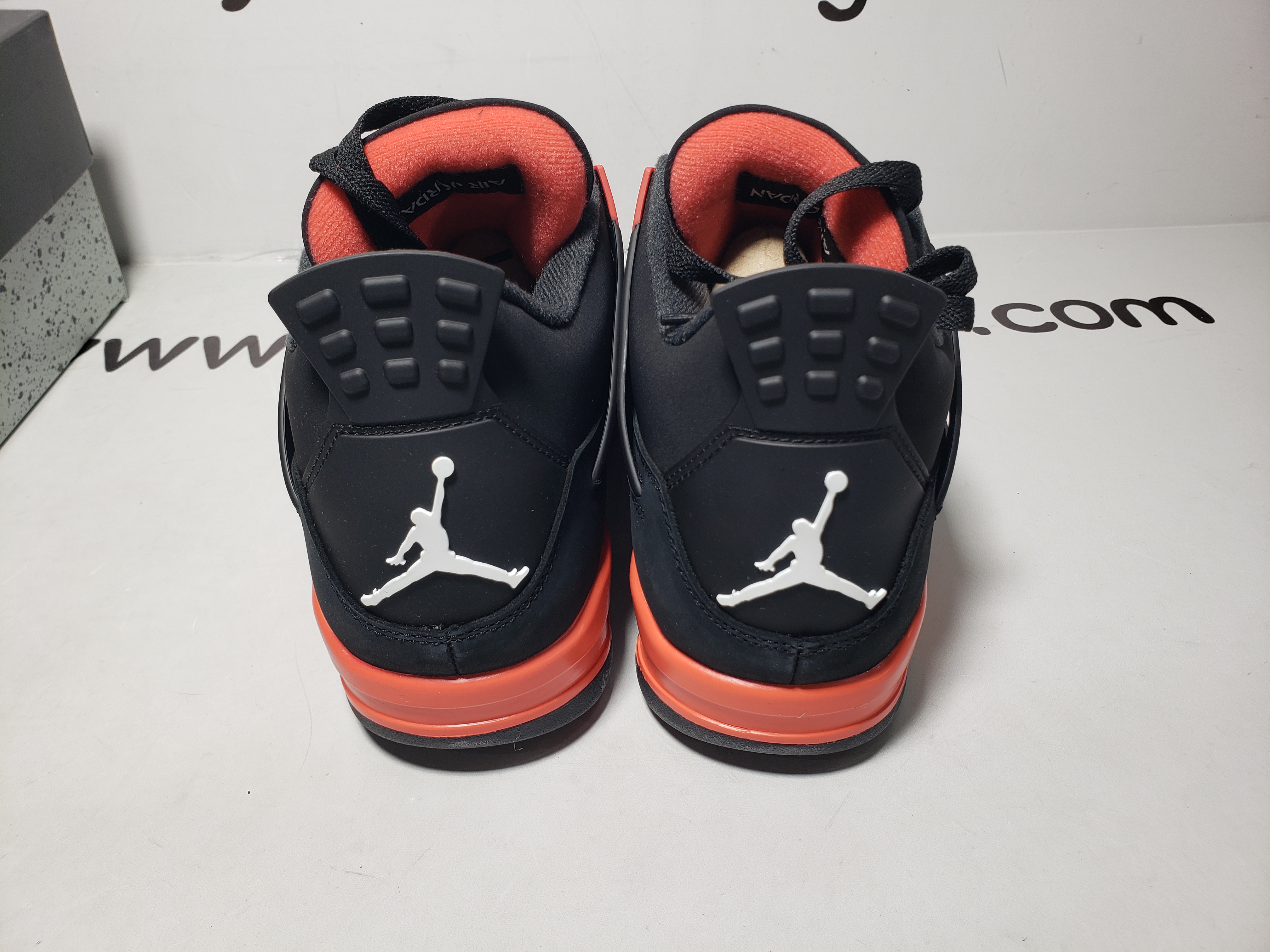 Air Jordan 4 Retro Red Thunder CT8527-016 review obosneaker 01