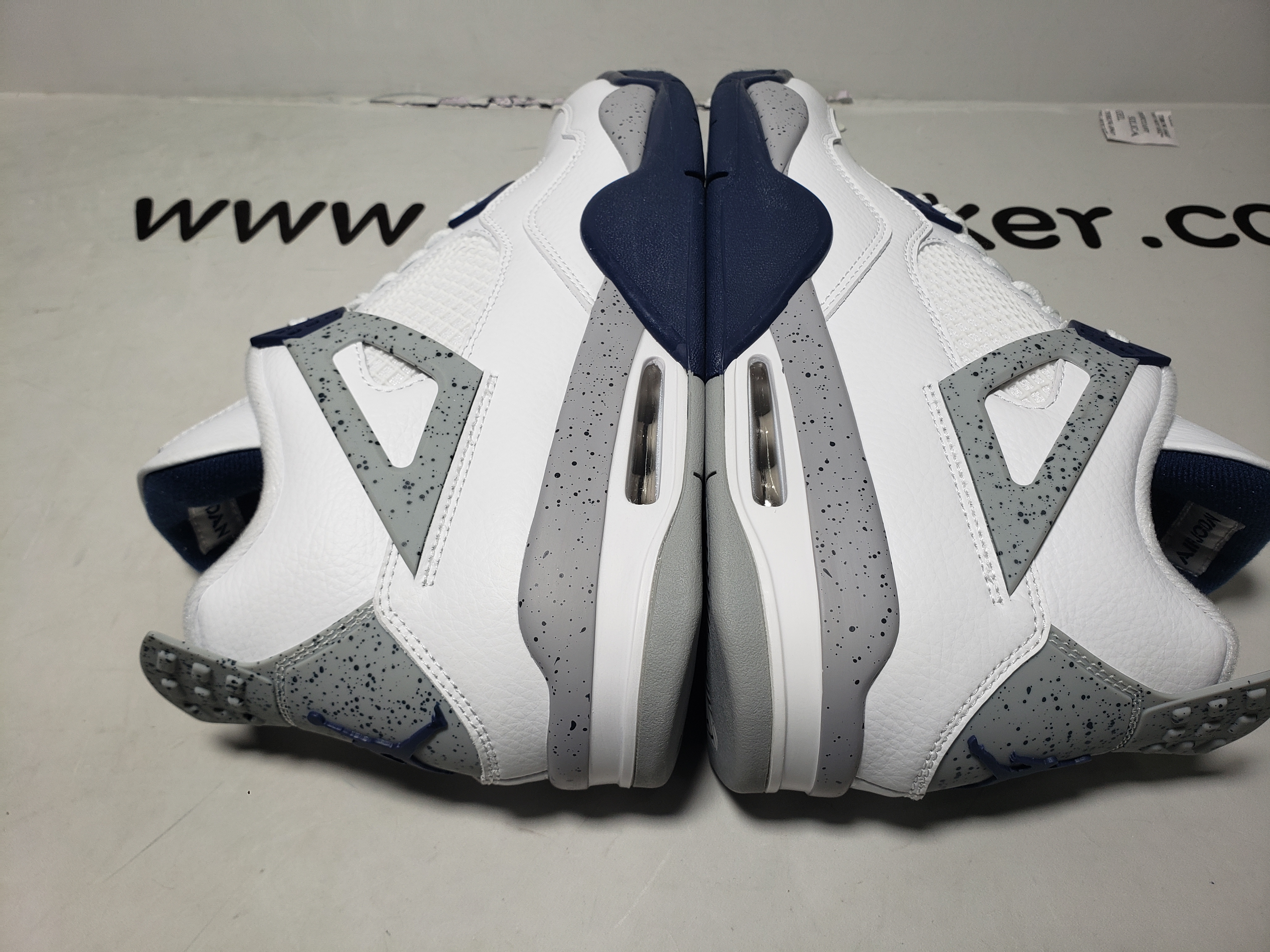 Air Jordan 4 Retro Midnight Navy DH6927-140 review obosneaker 00