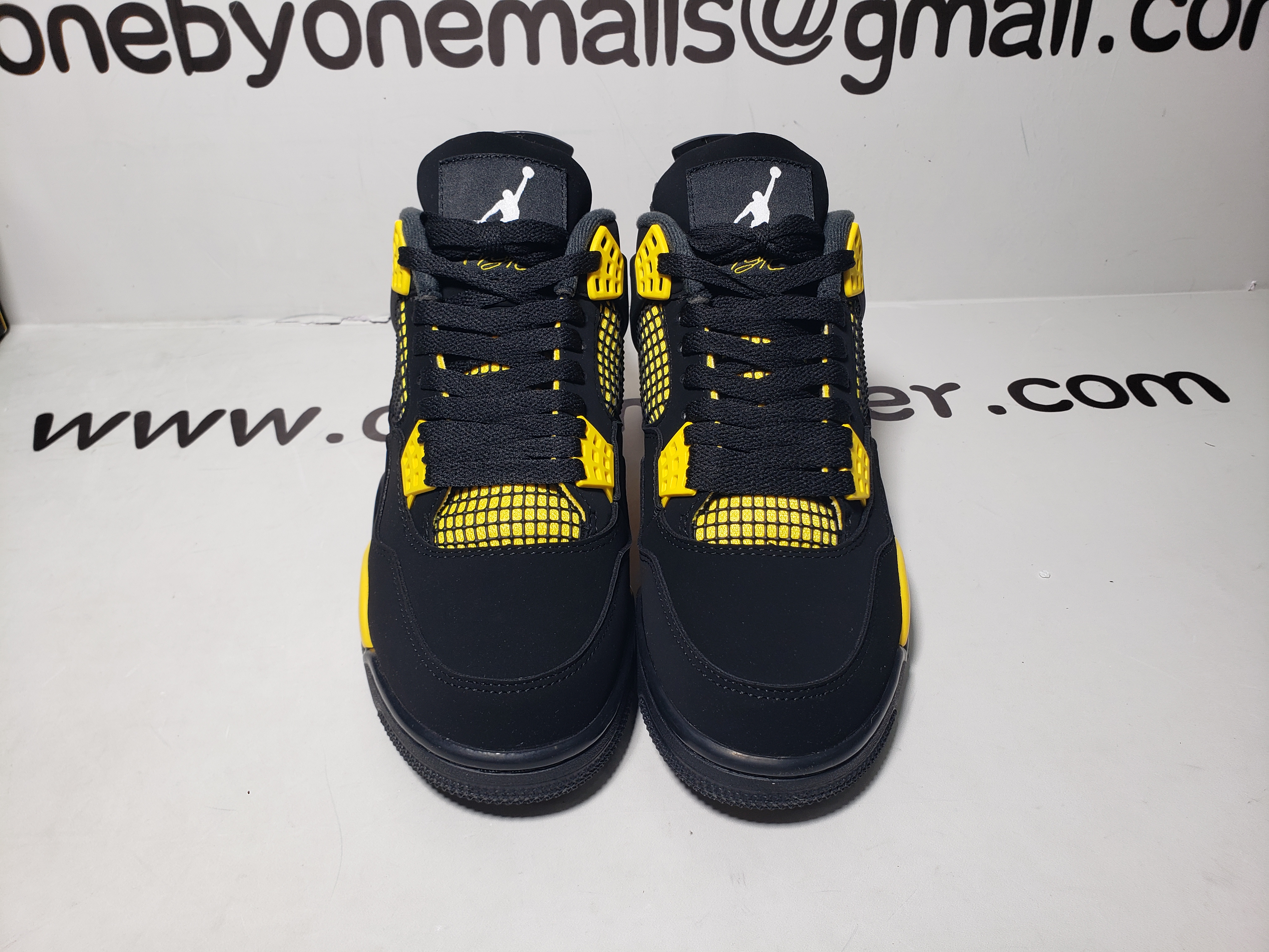 Air Jordan 4 Retro Thunder (2023) DH6927-017 review obosneaker 02