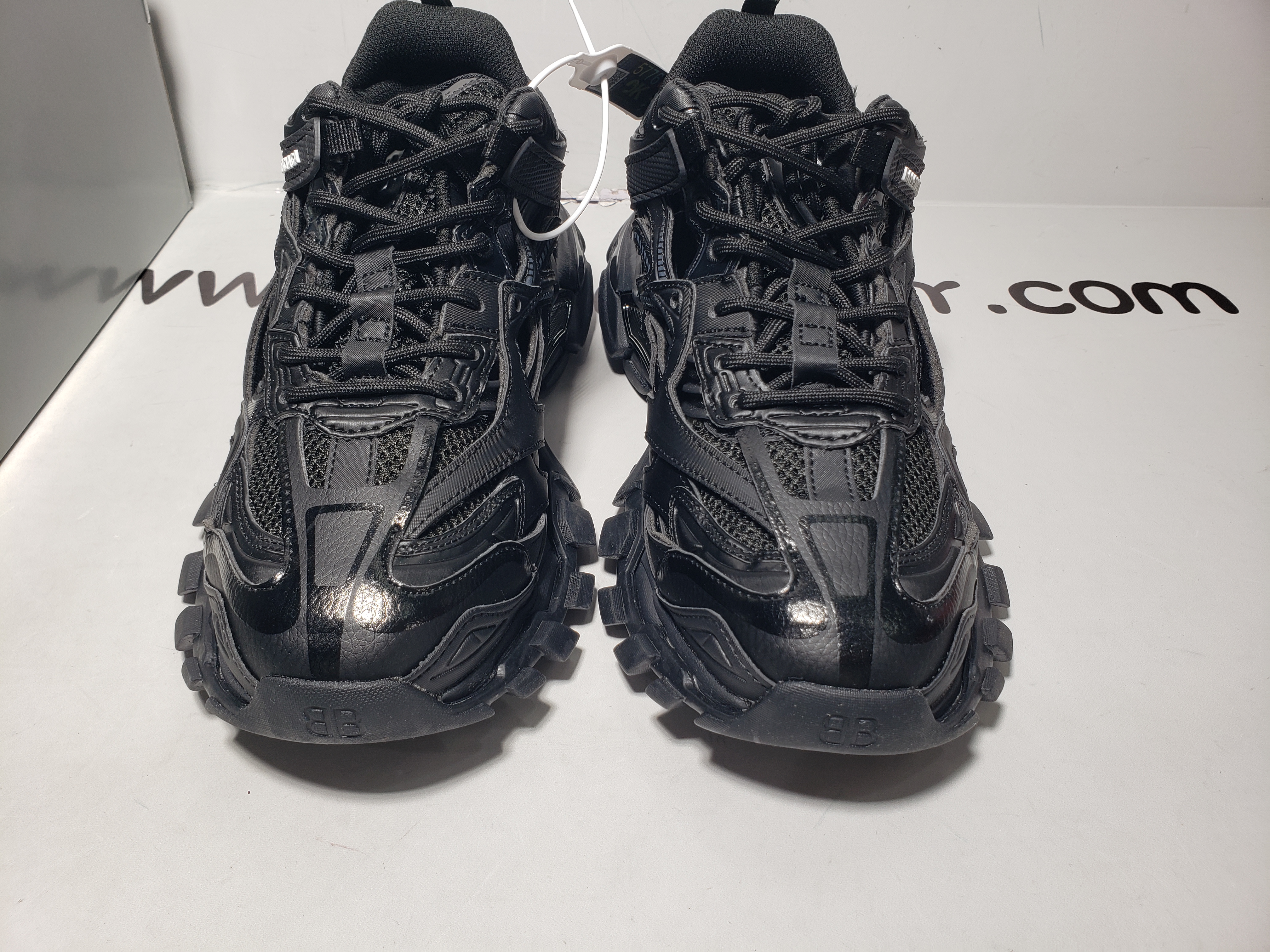 Balenciaga Track 2 Sneaker Black 570391 W2GN1 1000 review obosneaker 01