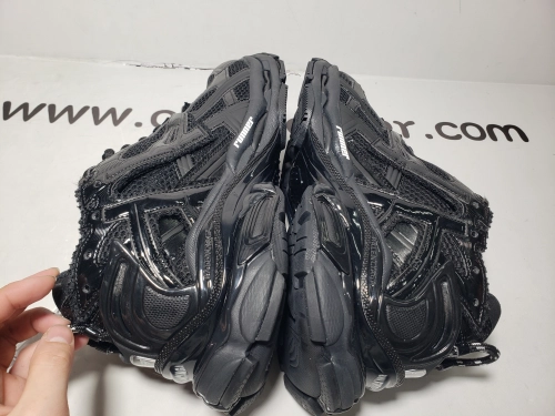 Balenciaga Runner Black 677403W3RB11000 review 