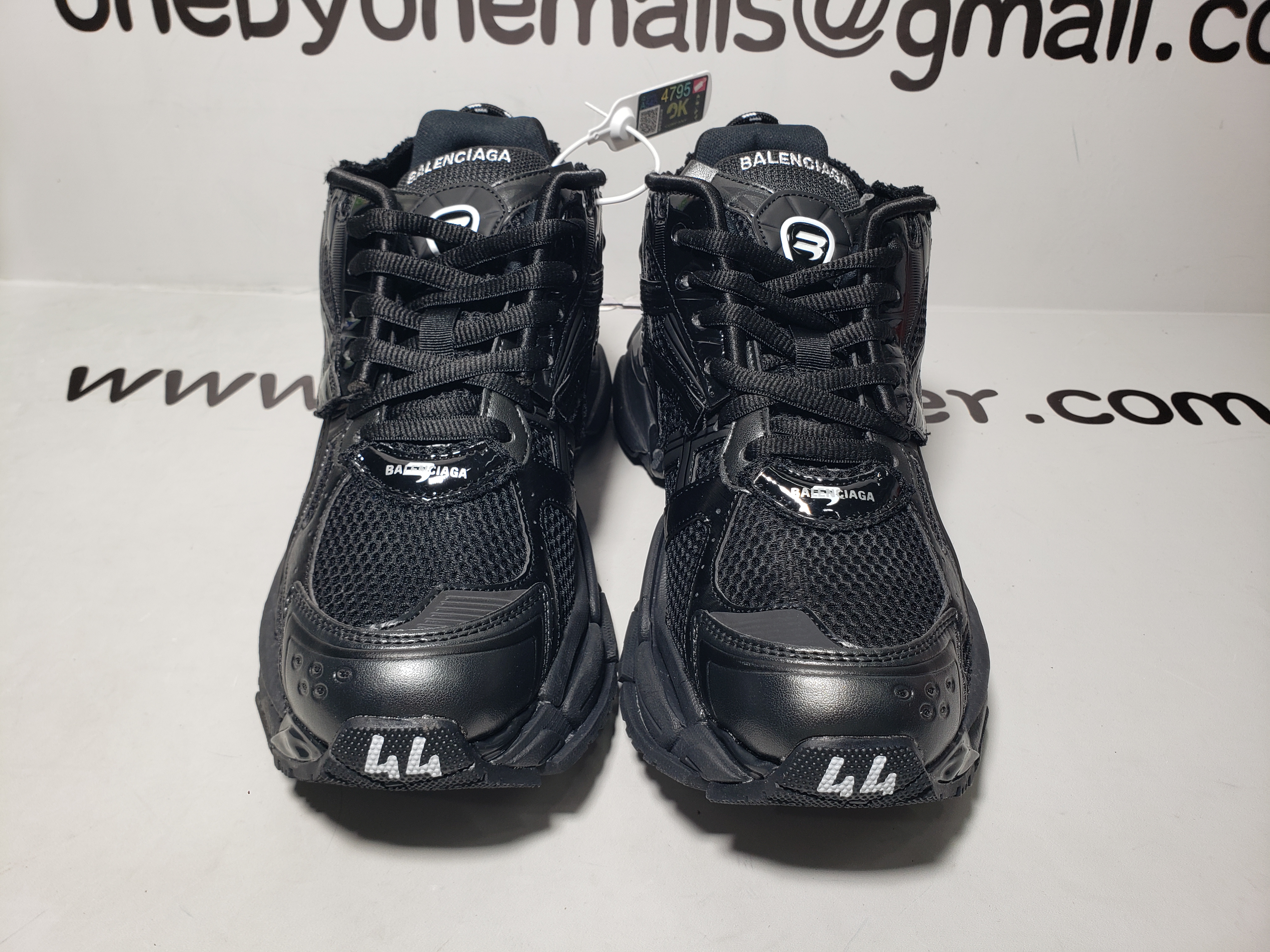 Balenciaga Runner Black 677403W3RB11000 review obosneaker 01