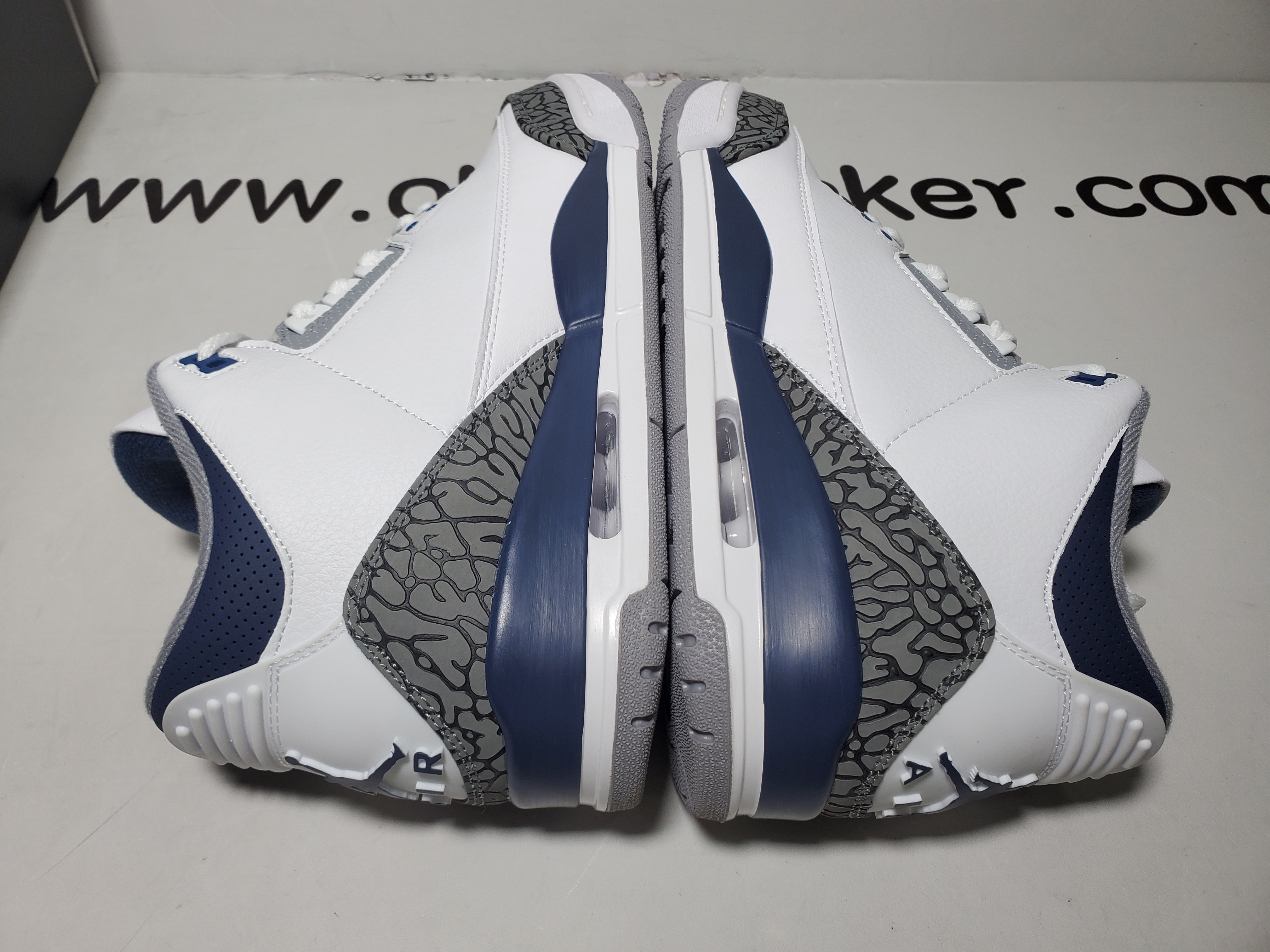 Air Jordan 3 Retro Midnight Navy CT8532-140 review obosneaker 00