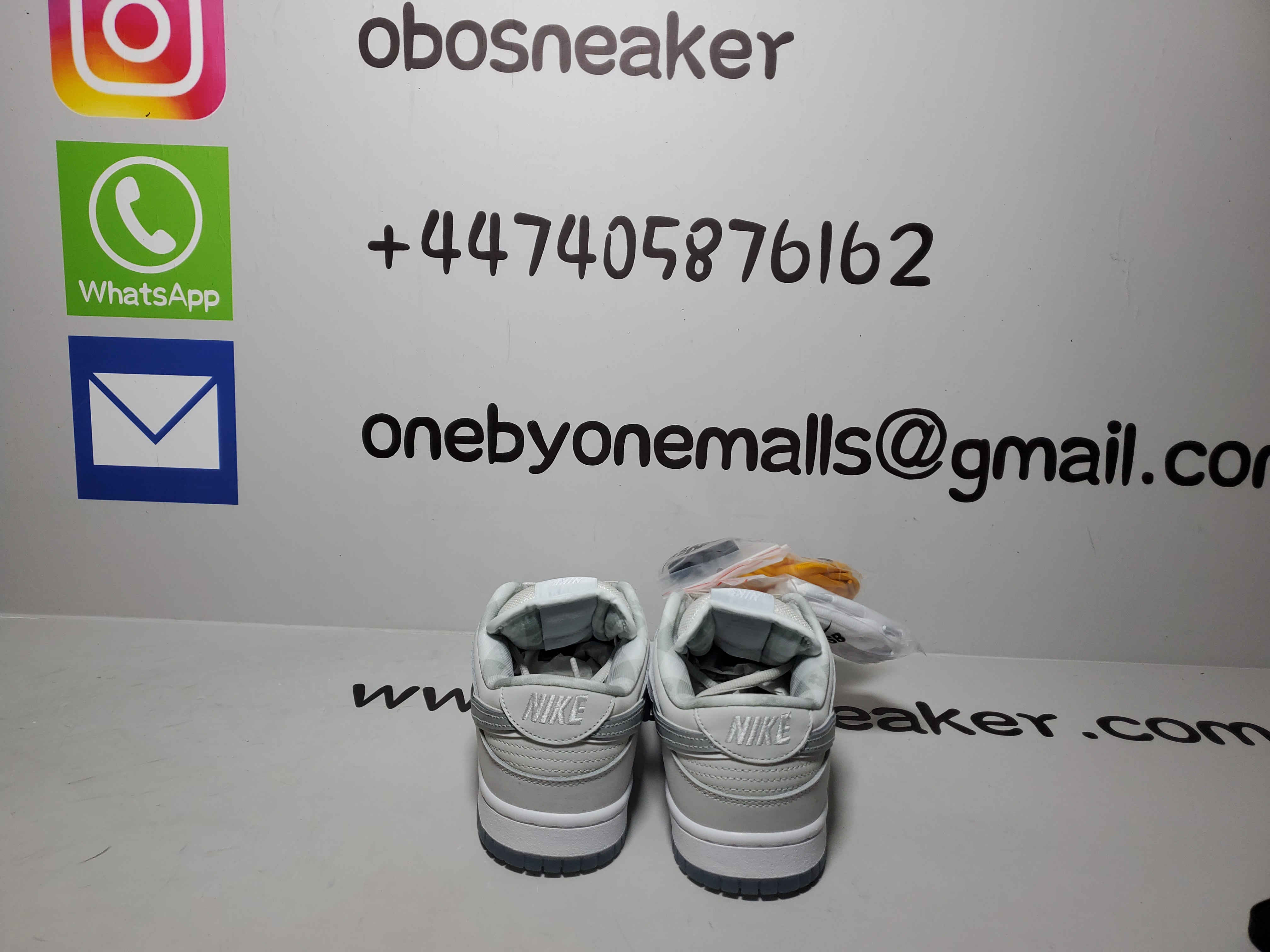 Nike SB Dunk Low White Lobster (Friends and Family) FD8776-100 review obosneaker 00