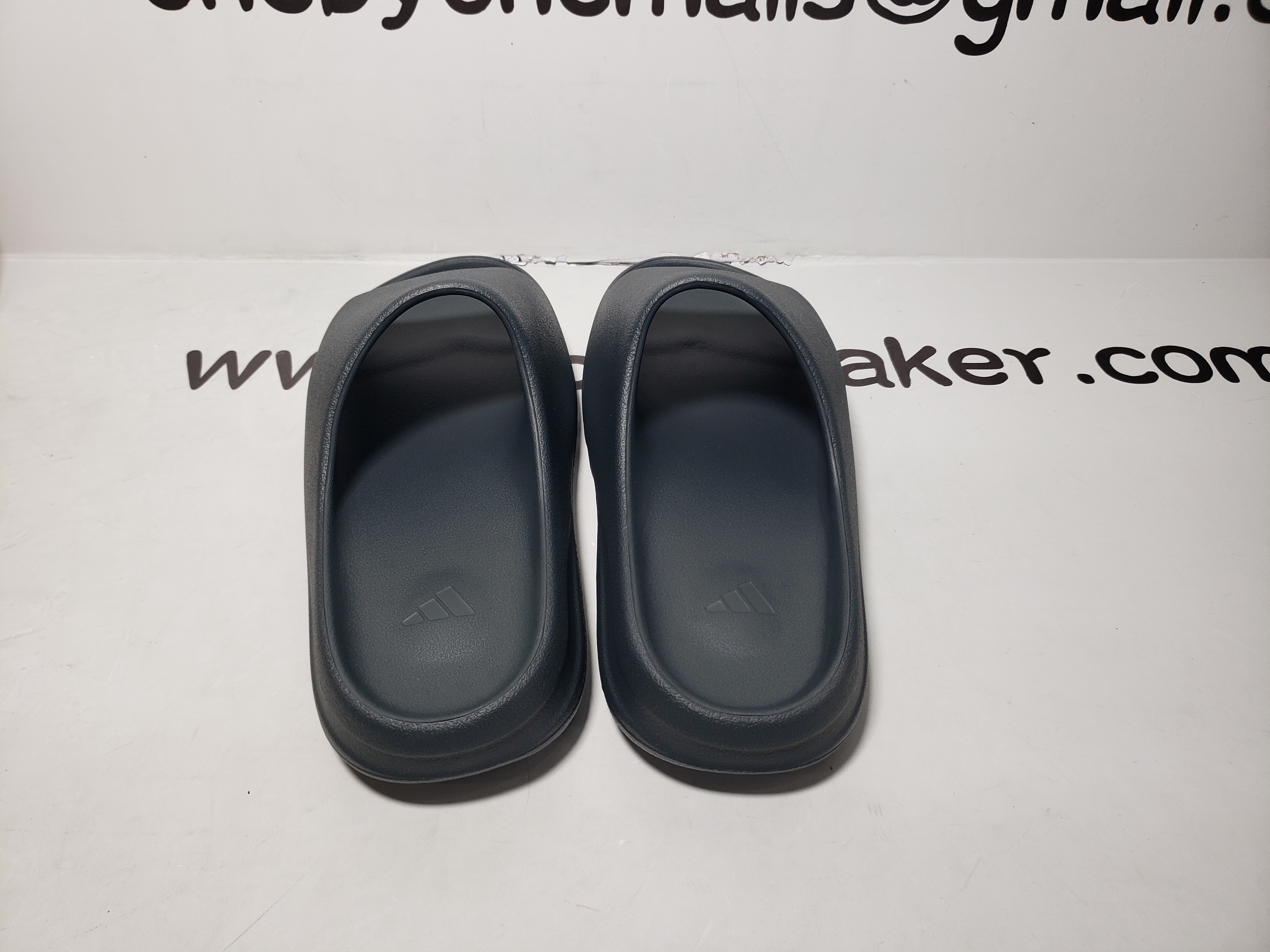 Adidas Yeezy Slide Granite ID4132  review obosneaker 01