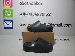 Adidas Yeezy Slide Onyx (2022/2023) HQ6448 review obosneaker 01