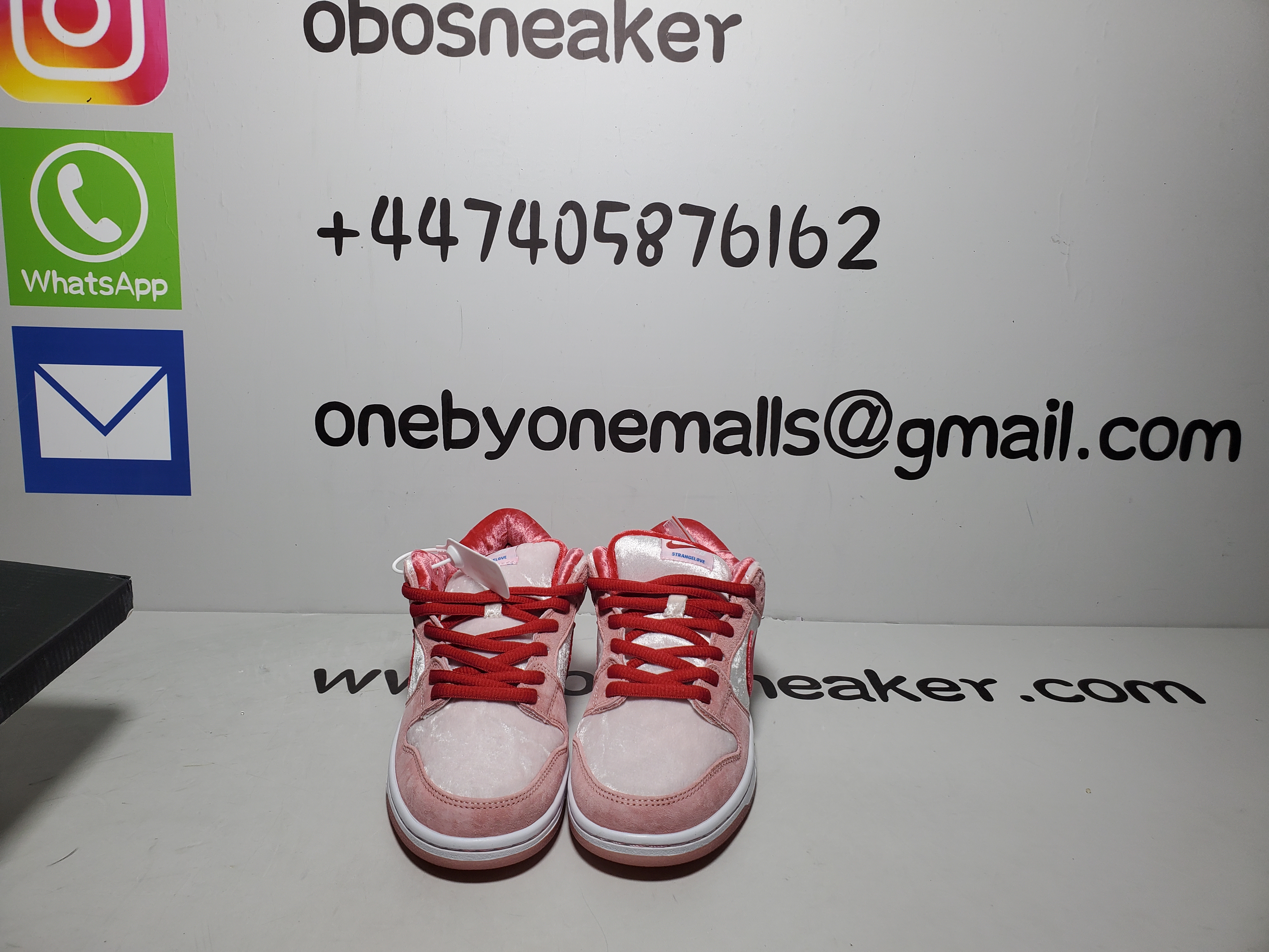 Nike SB Dunk Low Strange Love Skateboards (Regular Box) CT2552800 review obosneaker 01