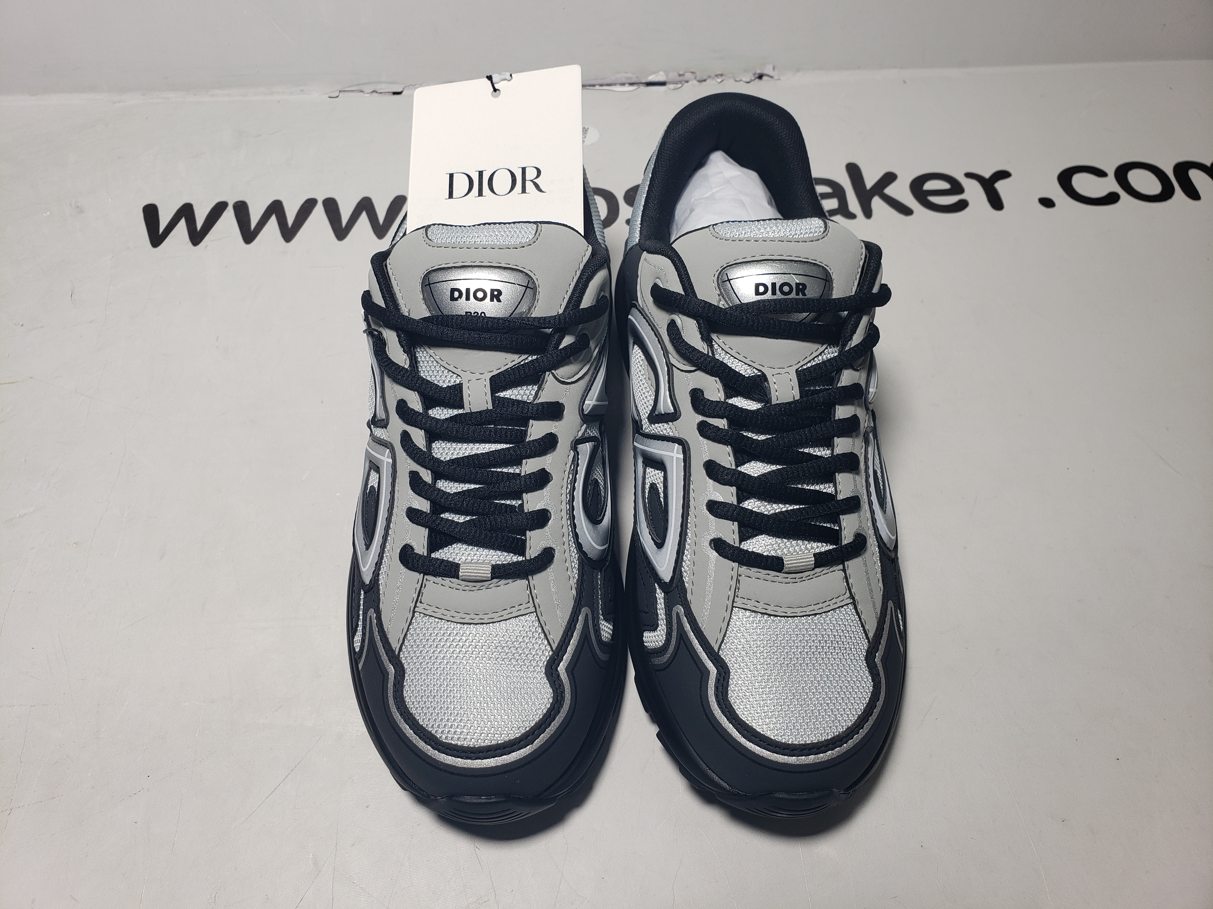 Dior B30 Reflective CD30 Grey Anthracite 3SN279ZRA_H868 review obosneaker 01