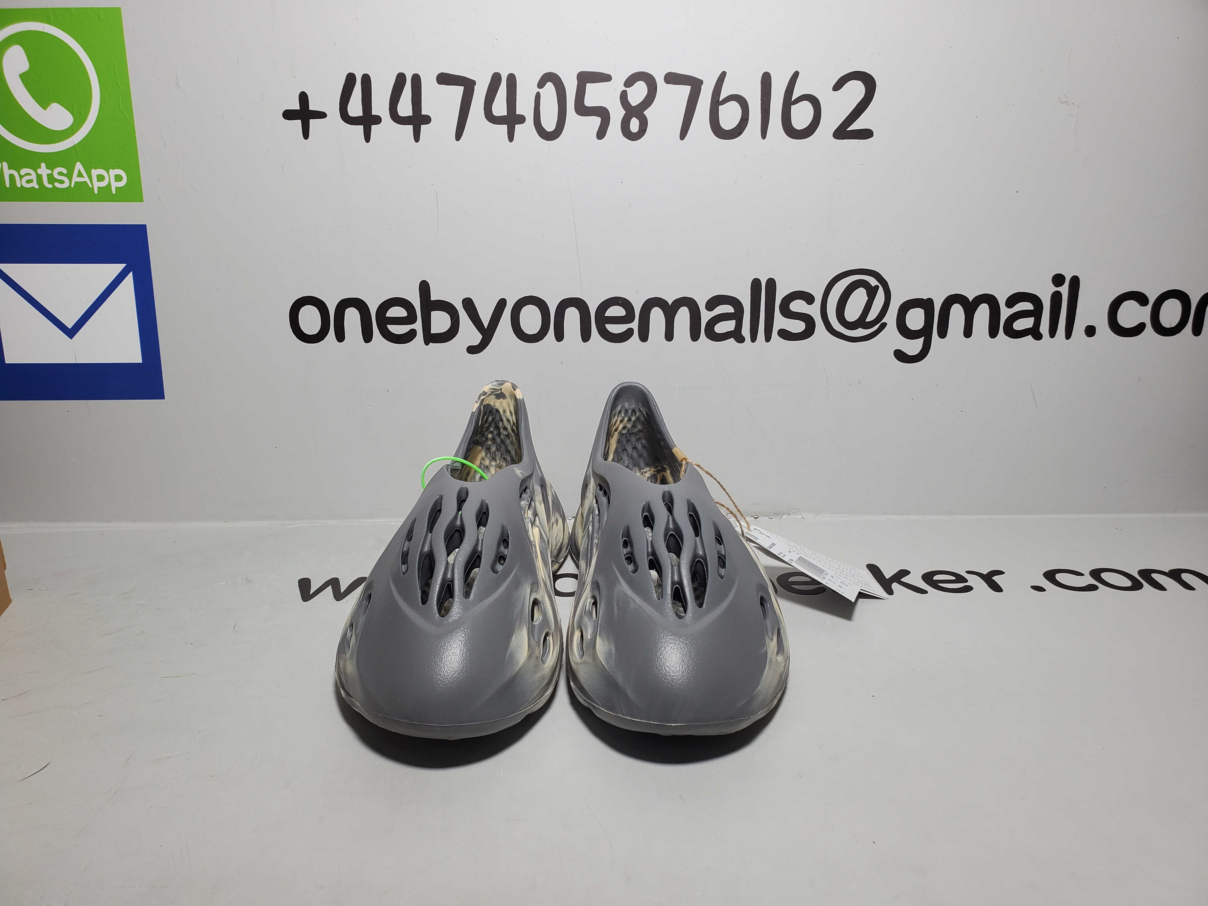 Adidas Yeezy Foam RNNR MXT Moon Gray GV7904 review obosneaker 01