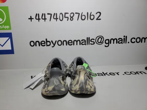 Adidas Yeezy Foam RNNR MXT Moon Gray GV7904 review 