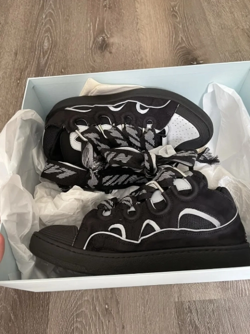 LANVIN White Black review 