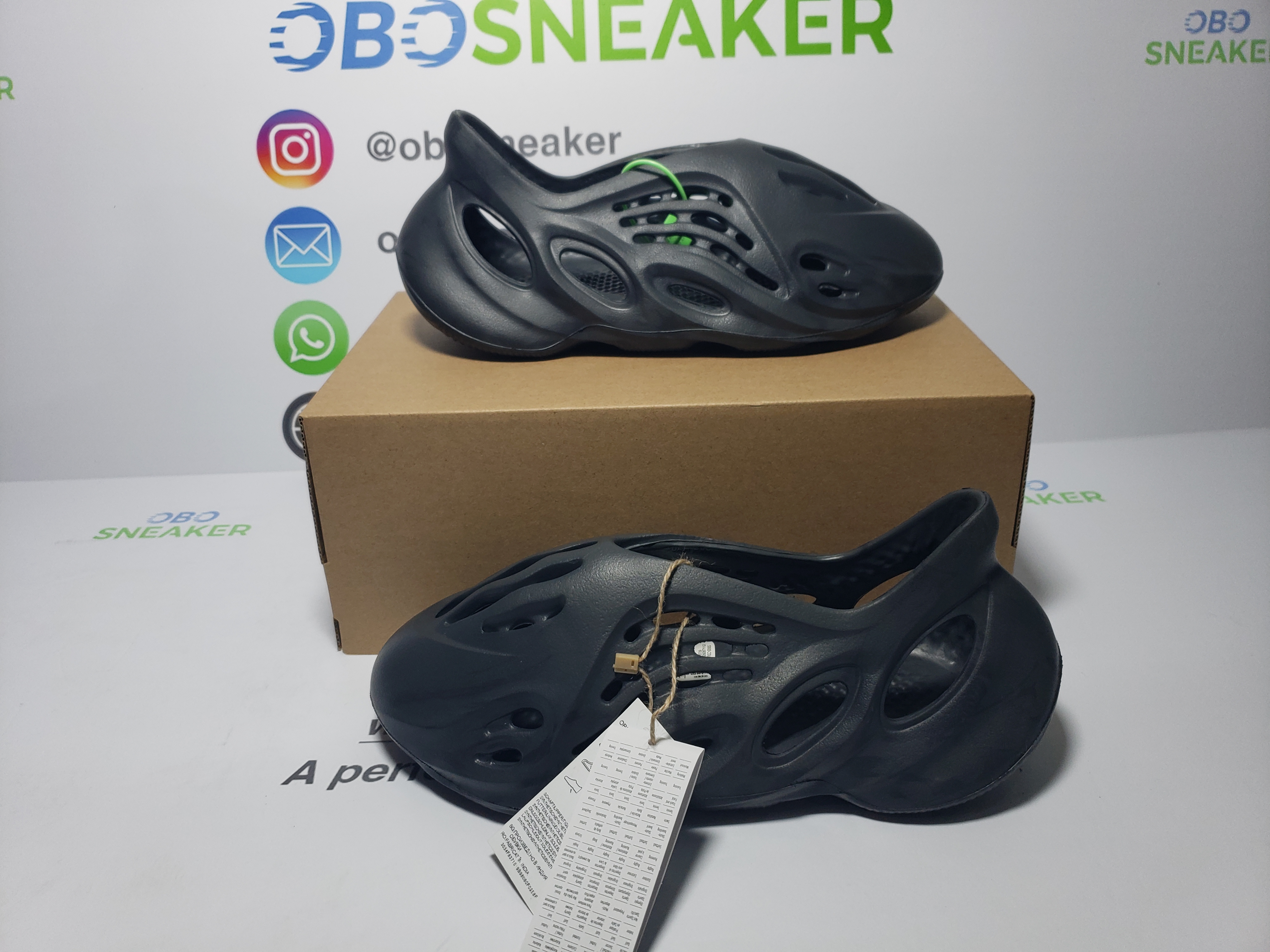 Adidas Yeezy Foam RNR Onyx (2022/2024) HP8739  review obosneaker 02