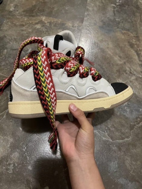 LANVIN White White And Black review Richard Parker 01