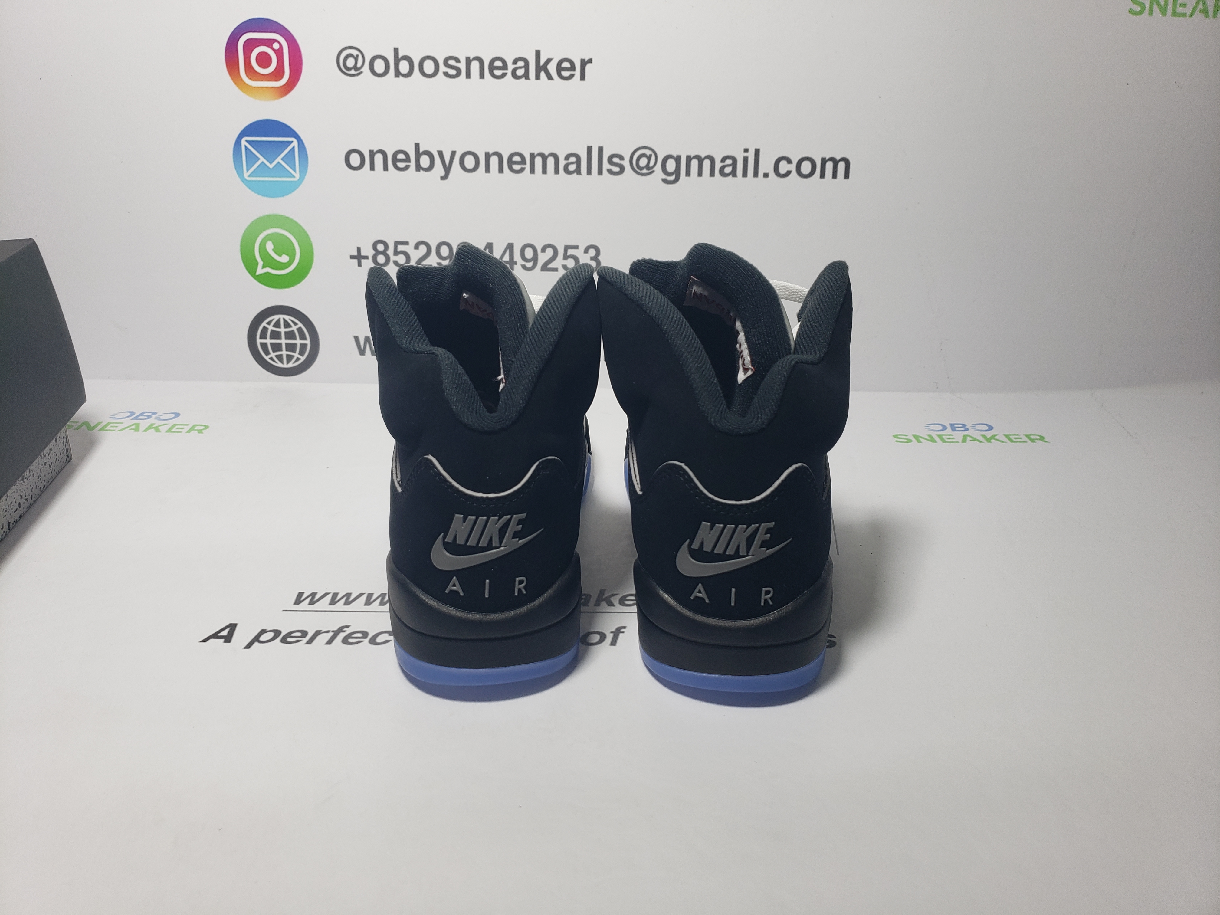 【FLASH SALE】Air Jordan 5 Black Metallic Reimagined HF3975-001 review obosneaker 01