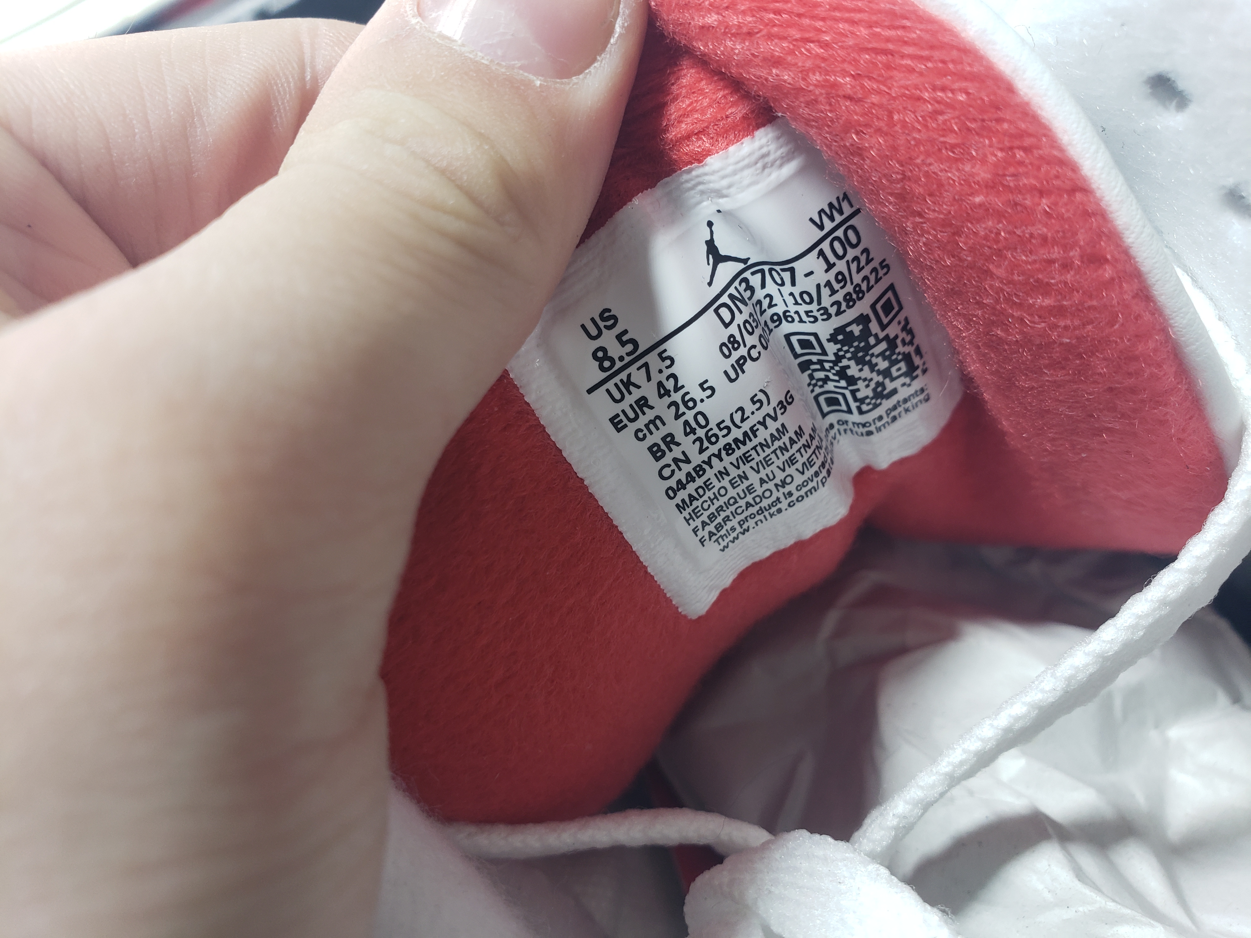 Air Jordan 3 Retro White Cement Reimagined DN3707-100  review obosneaker 05