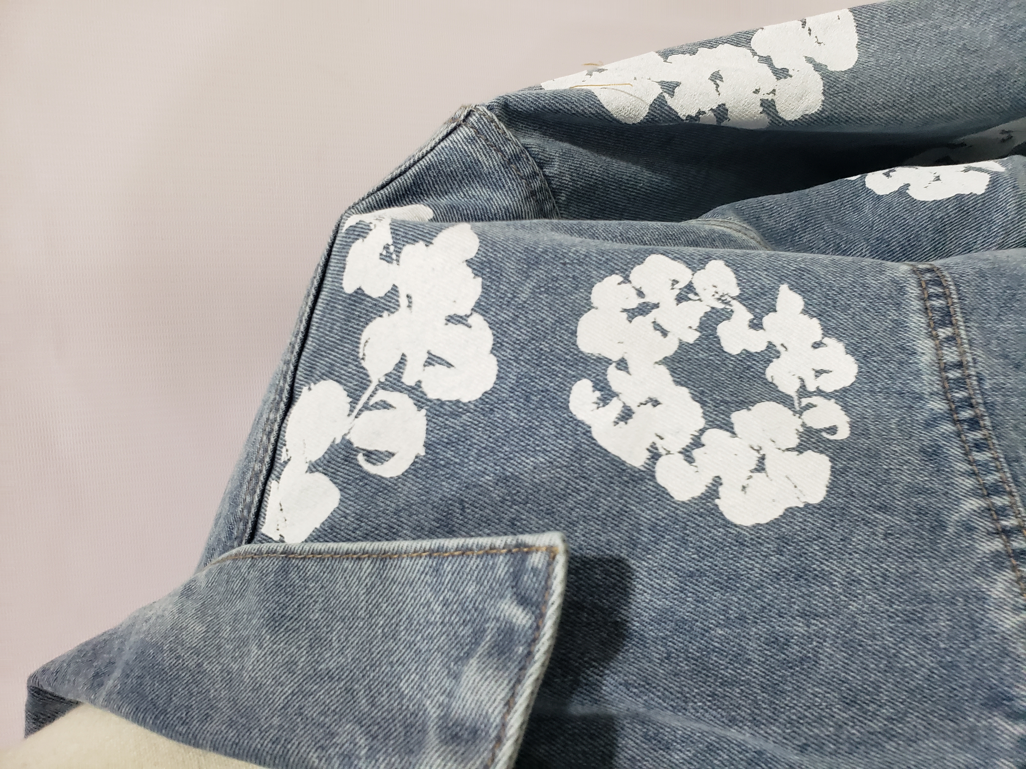 OBO Denim Tears Type - 2 All Over Wreath Light Wash Jacket review obosneaker 02