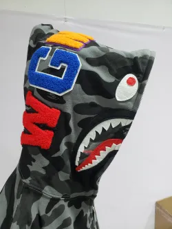 OBO BAPE Color Camo Shark Zip Hoodie Black review obosneaker 02