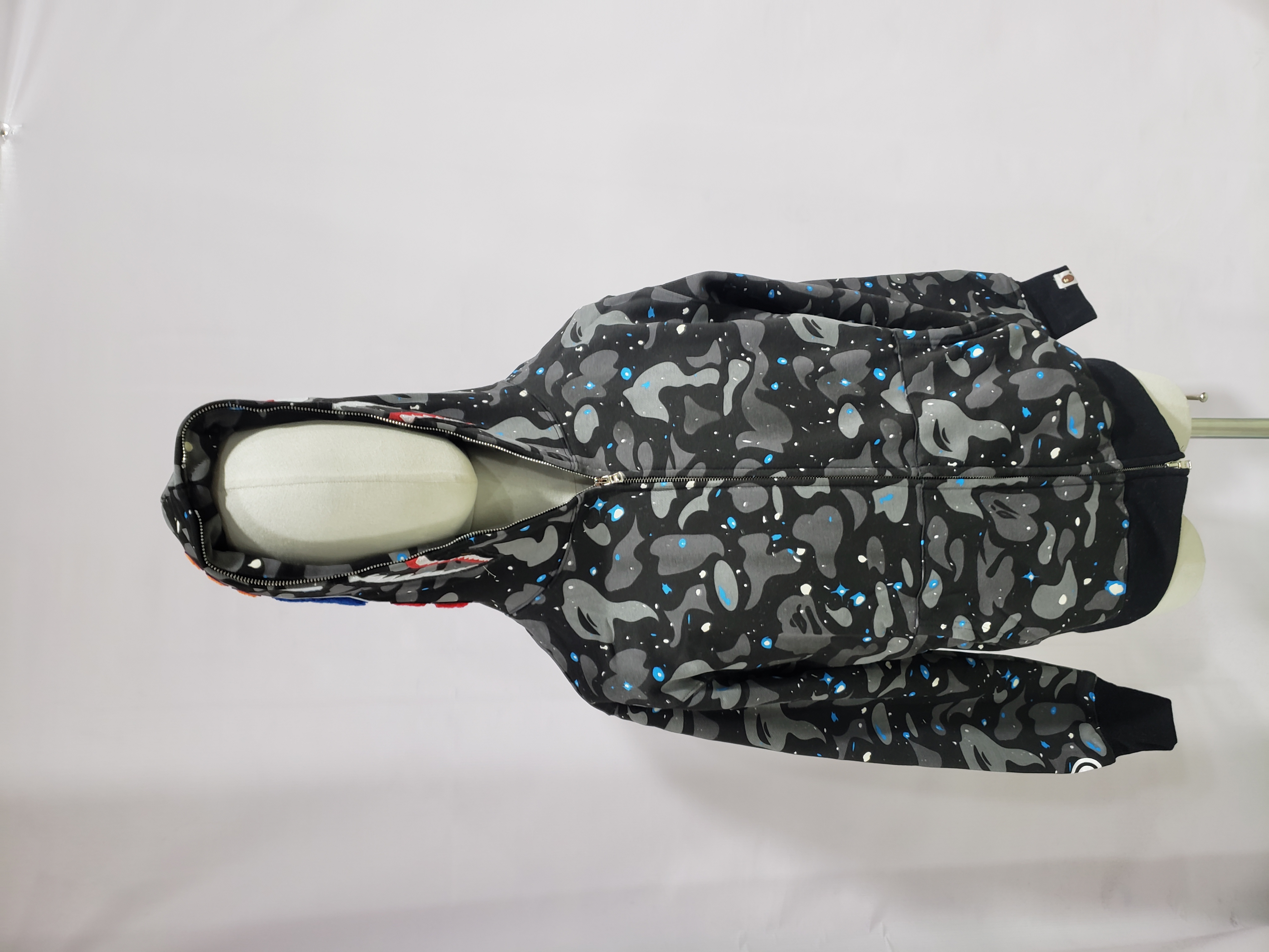 OBO  BAPE Space Camo Shark WGM Full-Zip Hoodie Black review obosneaker 01