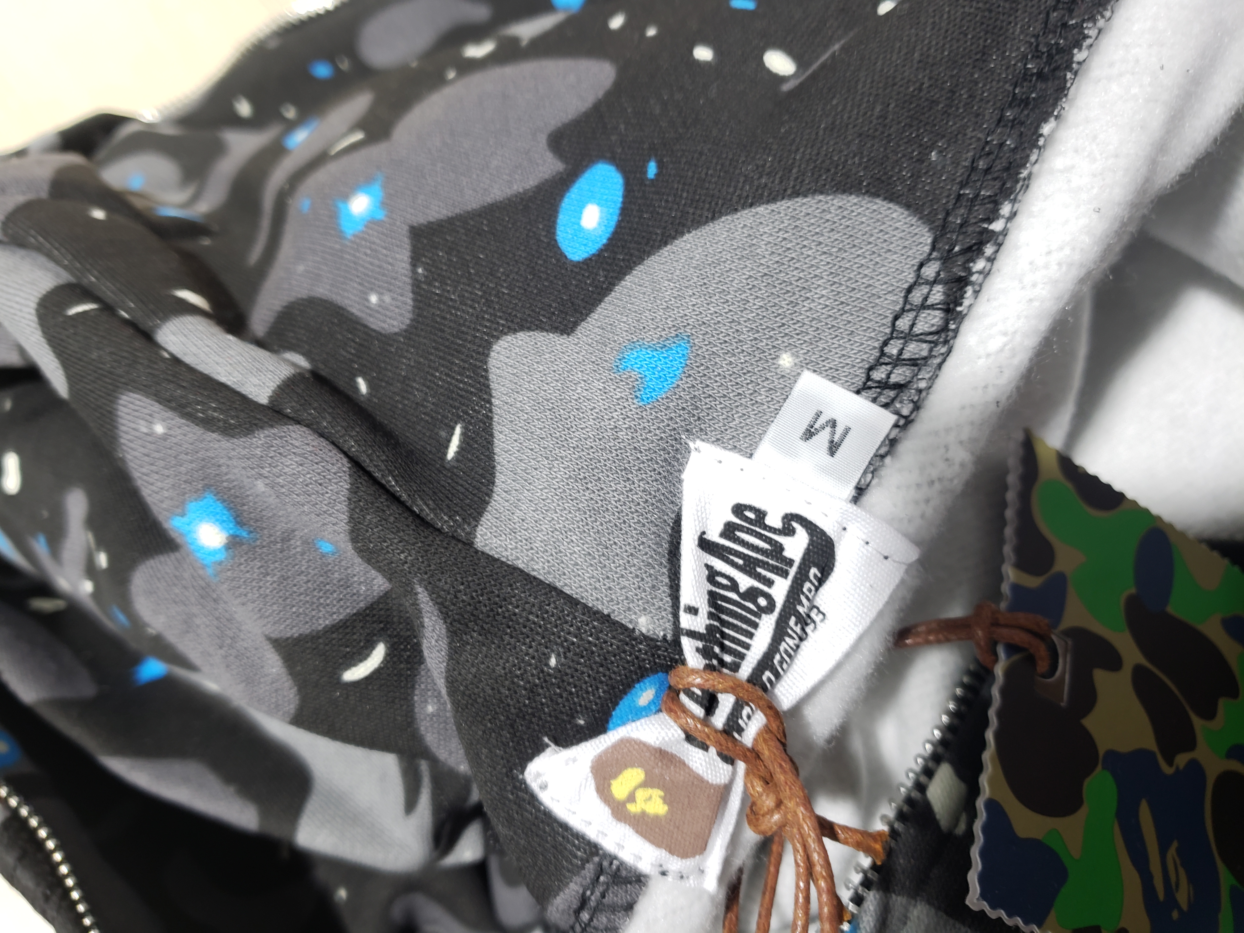 OBO  BAPE Space Camo Shark WGM Full-Zip Hoodie Black review obosneaker 04
