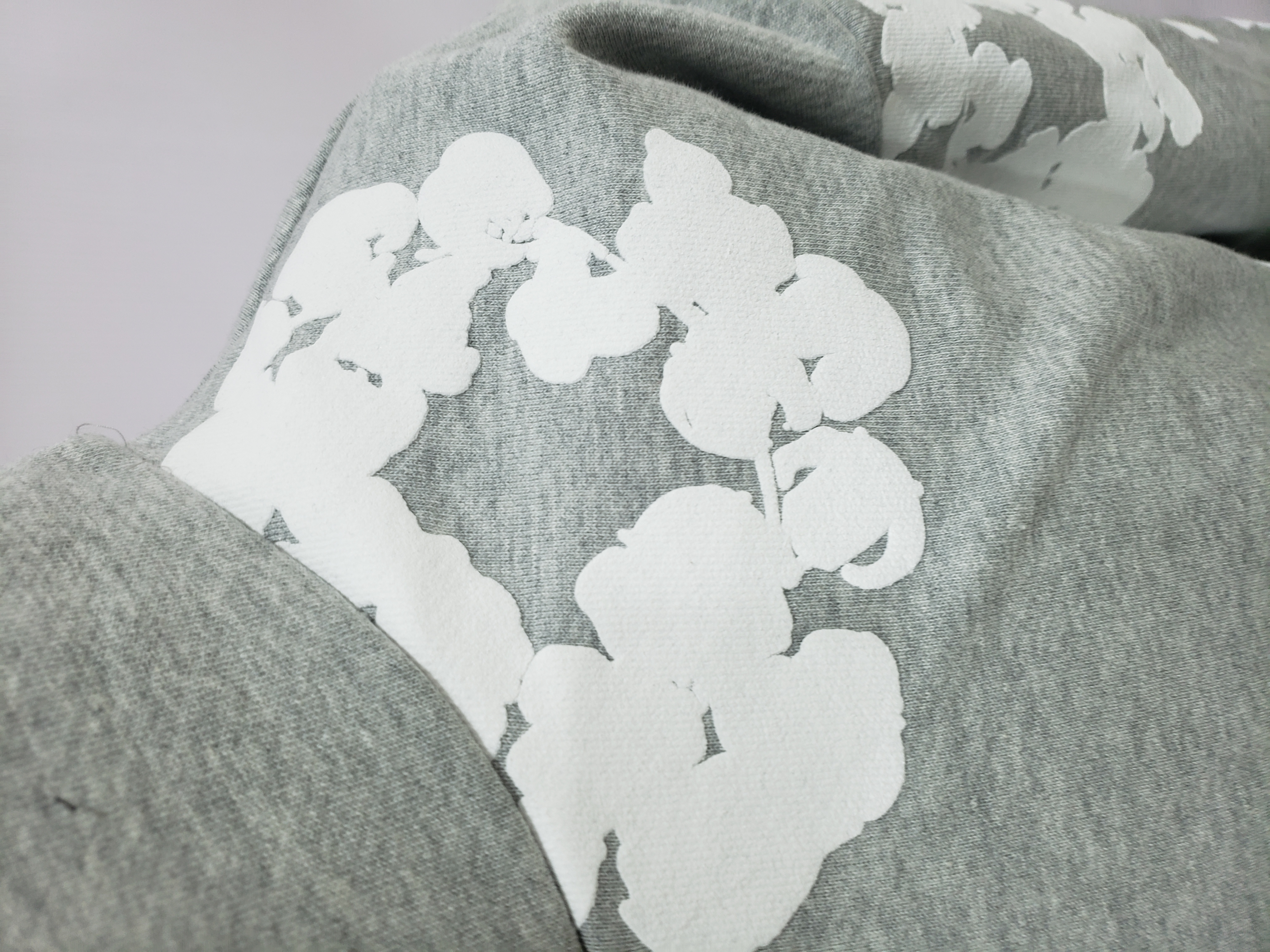 OBO Denim Tears The Cotton Wreath Sweatshirt Grey review obosneaker 02