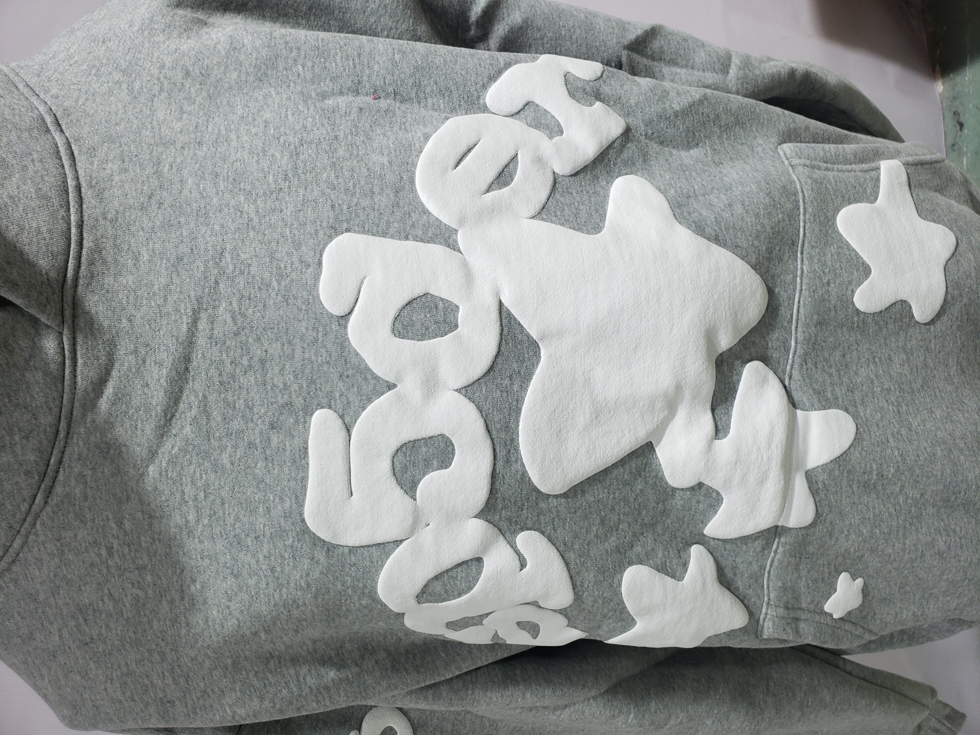 Sp5der Beluga Hoodie Heather Grey review obosneaker 01