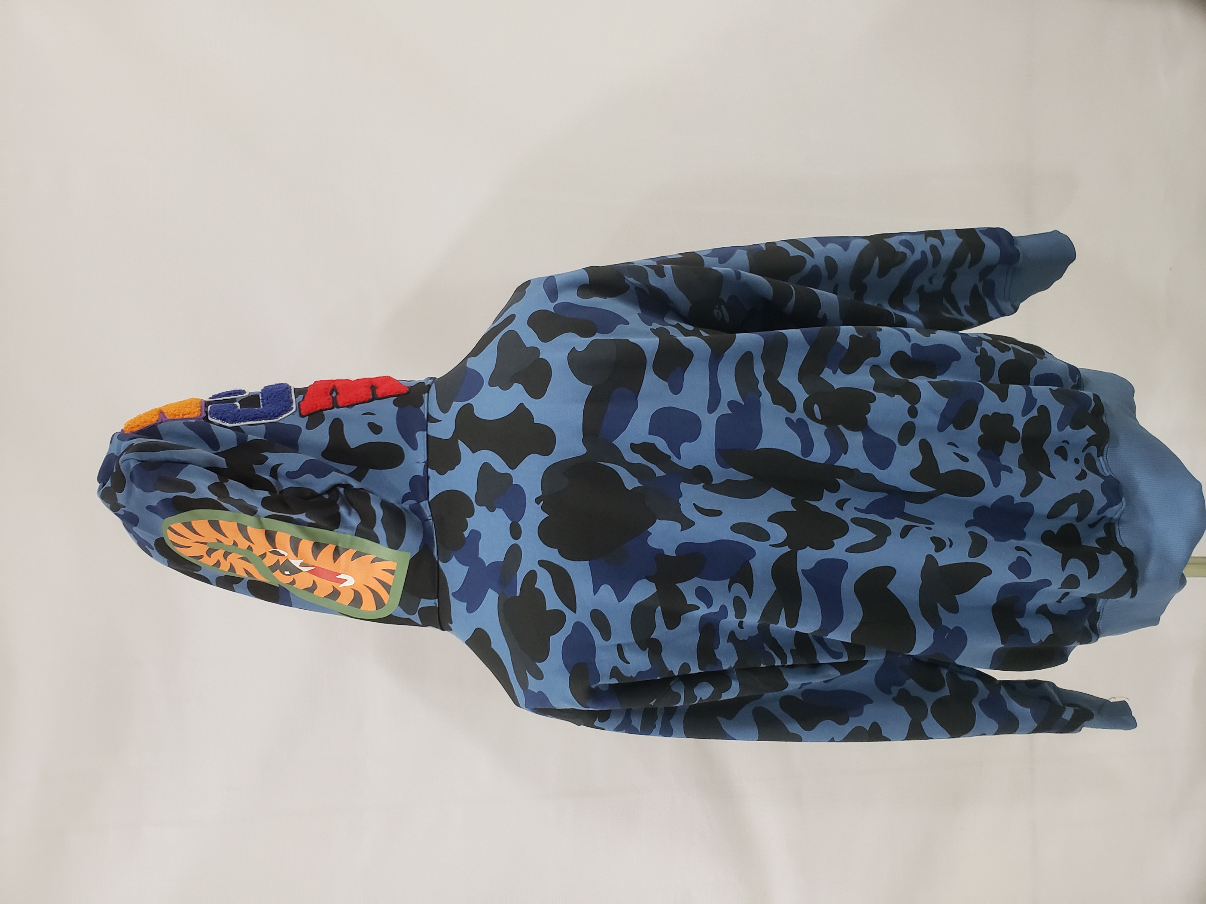 OBO BAPE COLOR CAMO SHARK ZIP HOODIE NAVY review obosneaker. 03