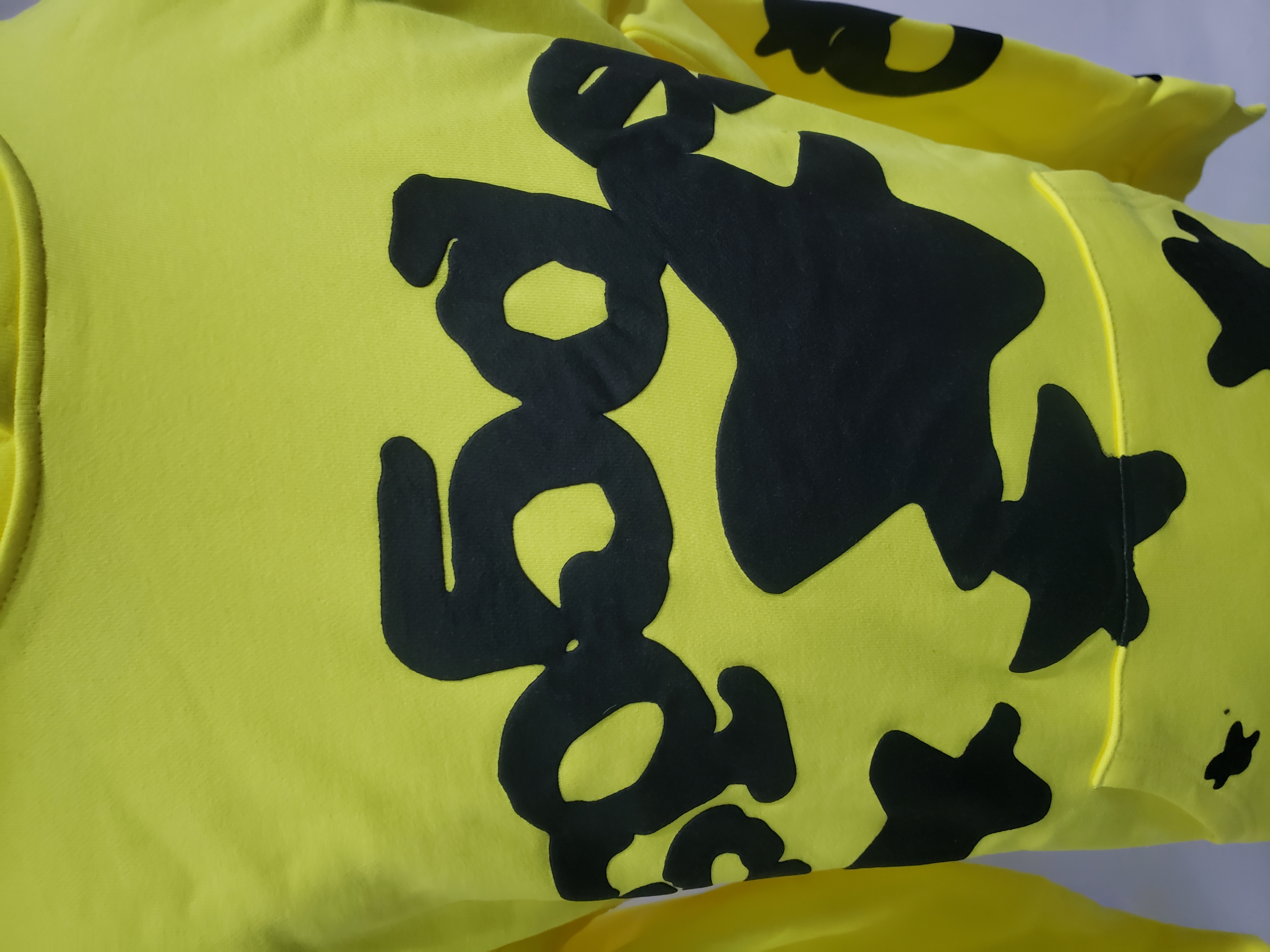 Sp5der Yellow Beluga Hoodie review obosneaker 02