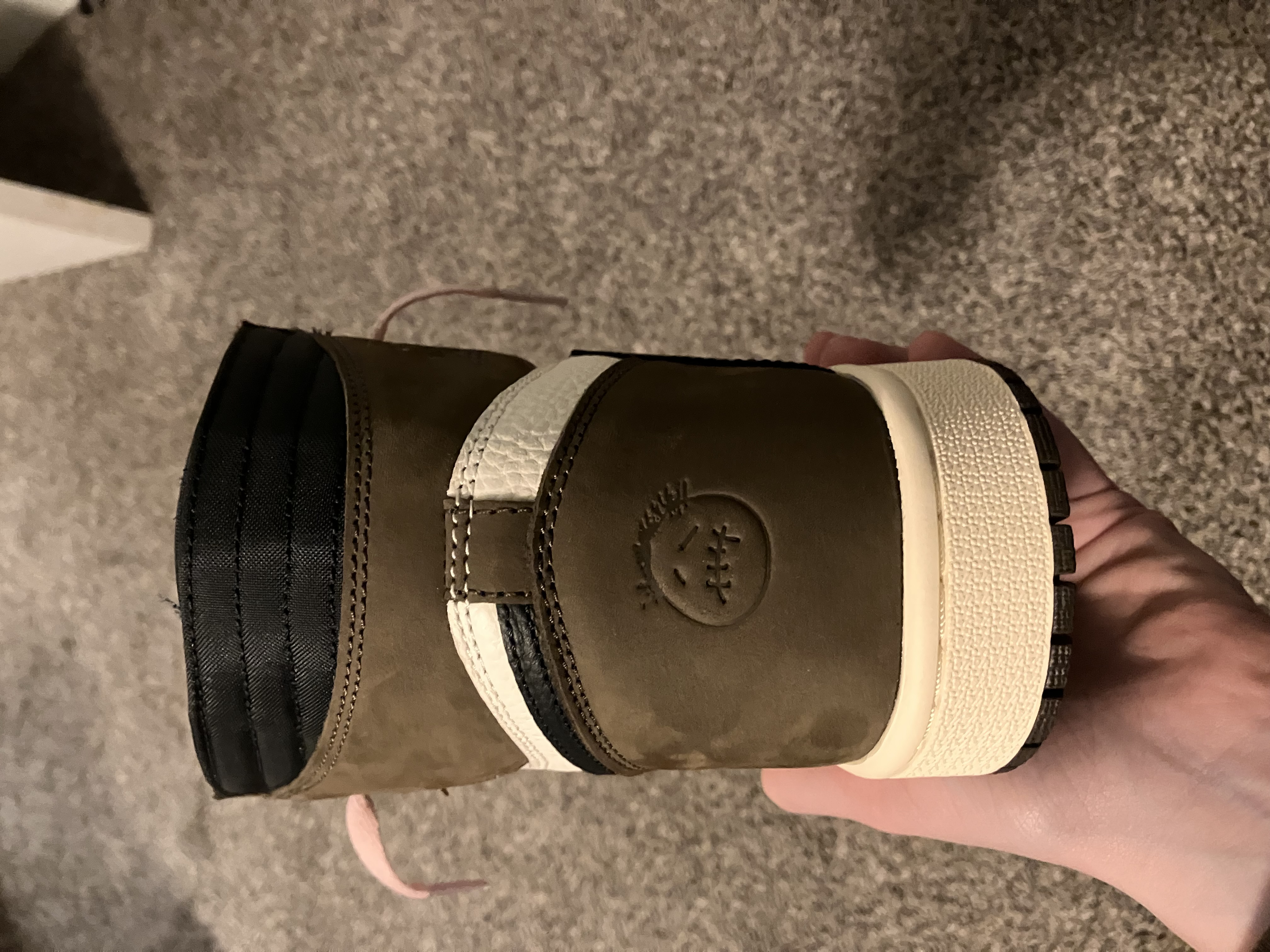 Air Jordan 1 Retro High OG SP Travis Scott Mocha CD4487-100 review sigma 02