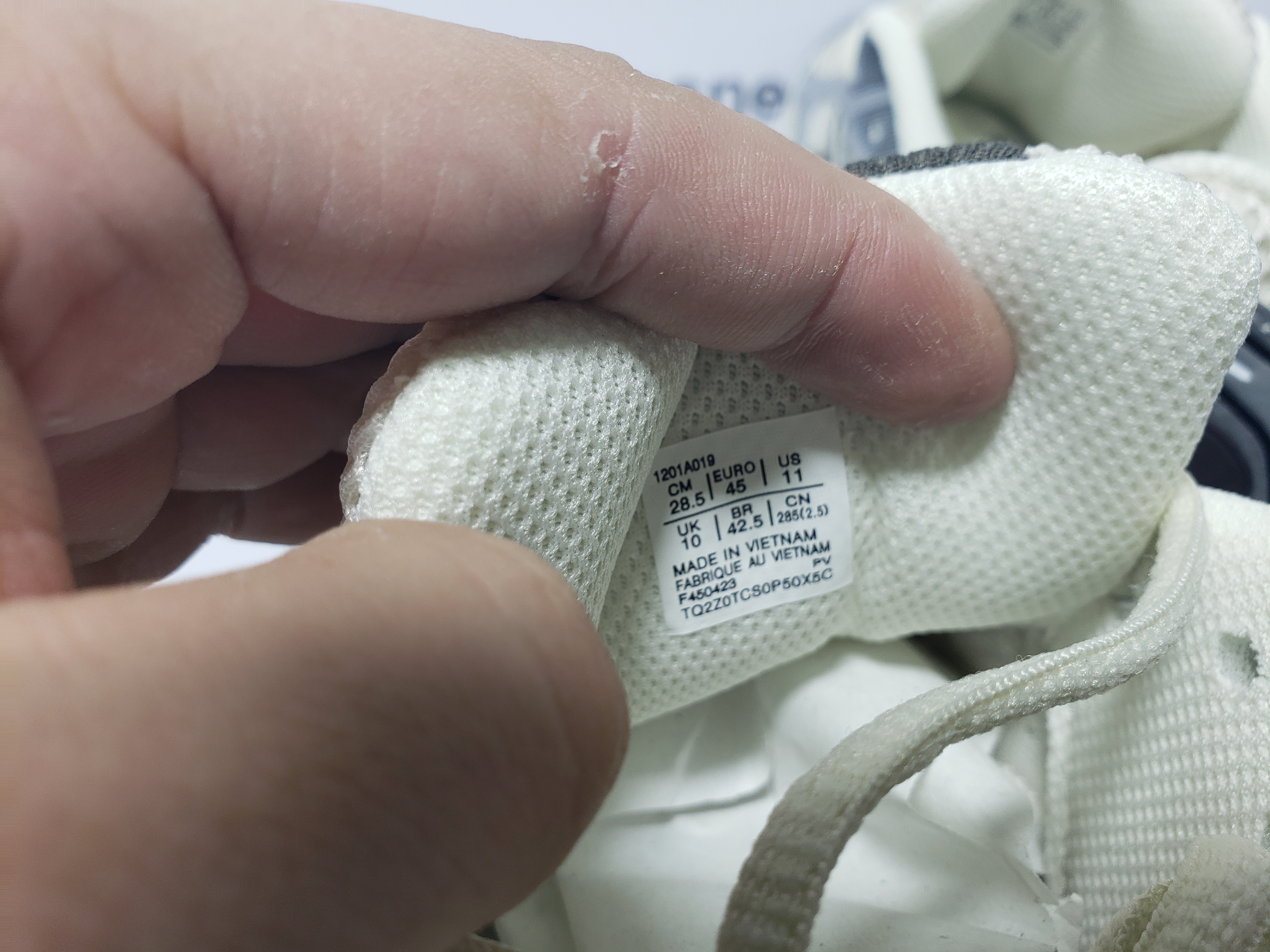 ASICS Gel-Kayano 14 Cream Black Metallic Plum 1201A019-108 review obosneaker 03