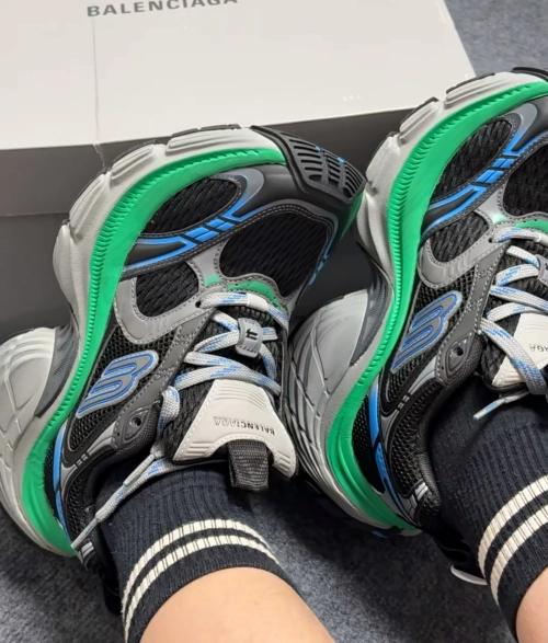 Balenciaga Black Blue Green 784342 W2MV2 1143 review 