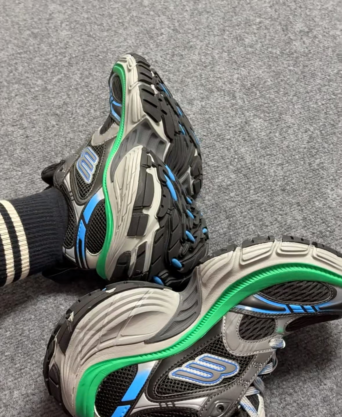 Balenciaga Black Blue Green 784342 W2MV2 1143 review Abner