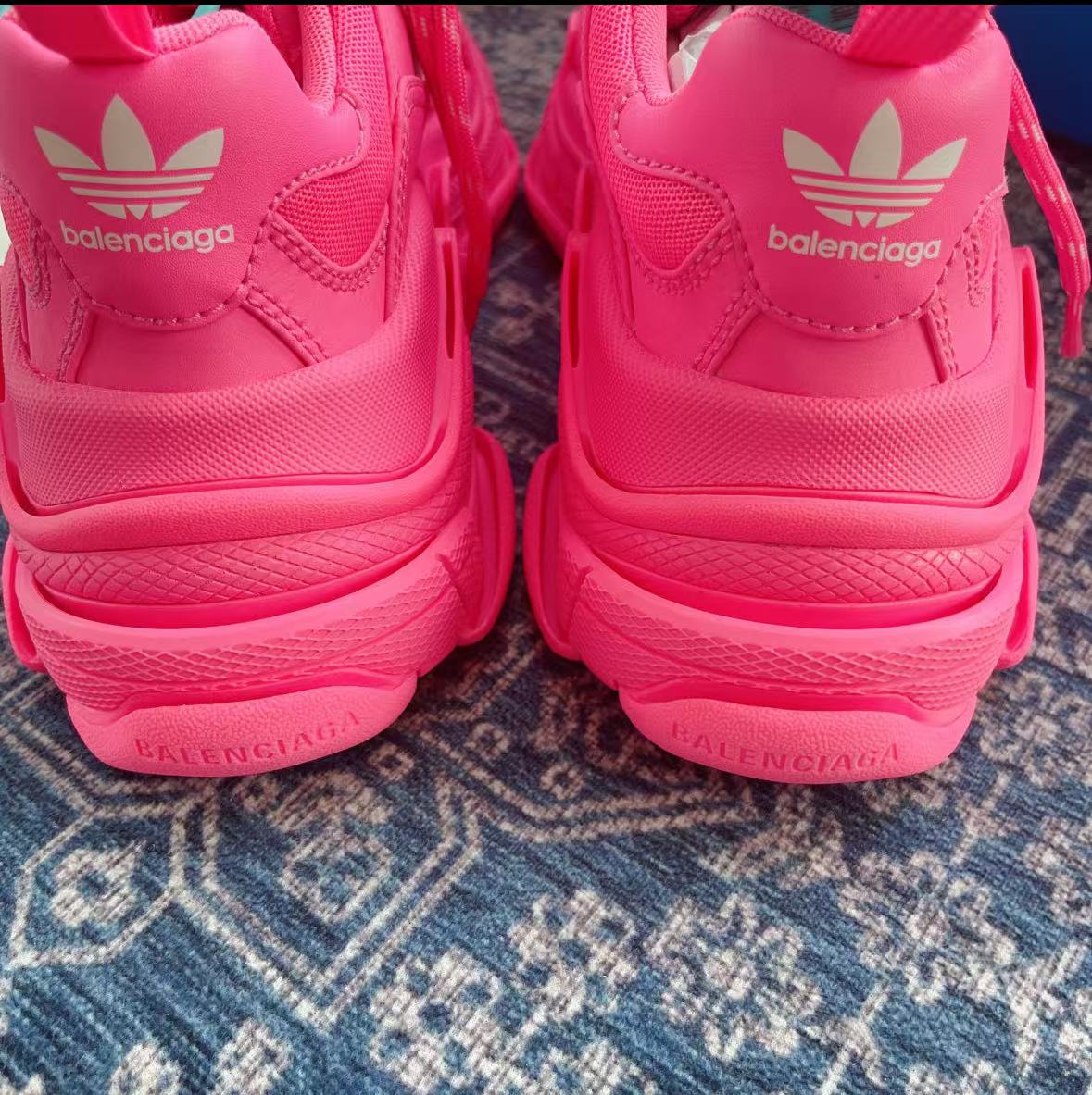 Balenciaga x adidas Triple S Neon Pink (Women's) review Alexia 01